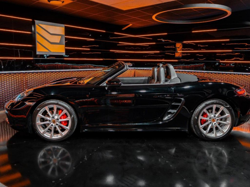 Porsche Boxster 718 Boxster S 350*2nd hand*Full Porsche Service 2017 - photo n°2 Porsche Boxster 718 Boxster S 350*2nd hand*Full Porsche Service  occasion à L'Union - photo n°2