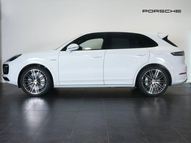 Porsche Cayenne 3.0 V6 462ch E-Hybrid  occasion à VILLENEUVE D ASCQ - photo n°2