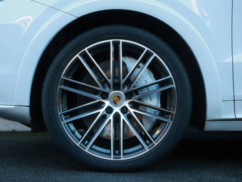 Porsche Cayenne 3.0 V6 462ch E-Hybrid  occasion à VILLENEUVE D ASCQ - photo n°6