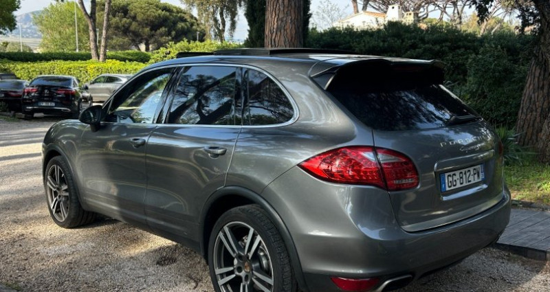 Porsche Cayenne 3.0 V6 S Hybrid Tiptronic / 2�ME MAIN / ENTRETIENS R�CENTS /  occasion � GASSIN - photo n�4