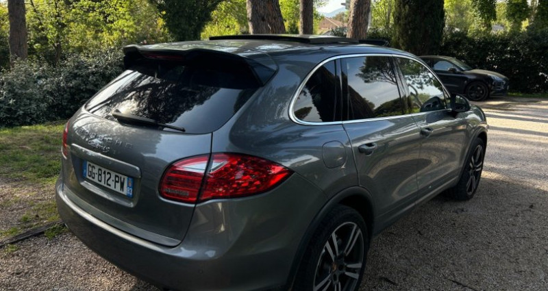 Porsche Cayenne 3.0 V6 S Hybrid Tiptronic / 2�ME MAIN / ENTRETIENS R�CENTS /  occasion � GASSIN - photo n�6