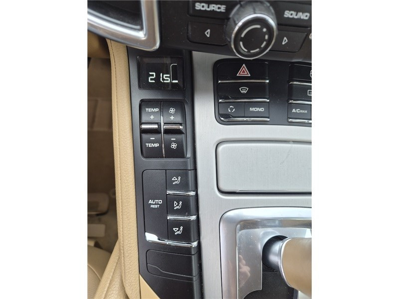 Porsche Cayenne 3.0D V6 Tiptronic S A  occasion � Muret - photo n�16