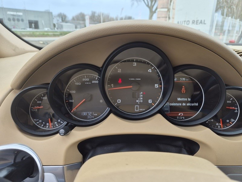 Porsche Cayenne 3.0D V6 Tiptronic S A  occasion � Muret - photo n�19