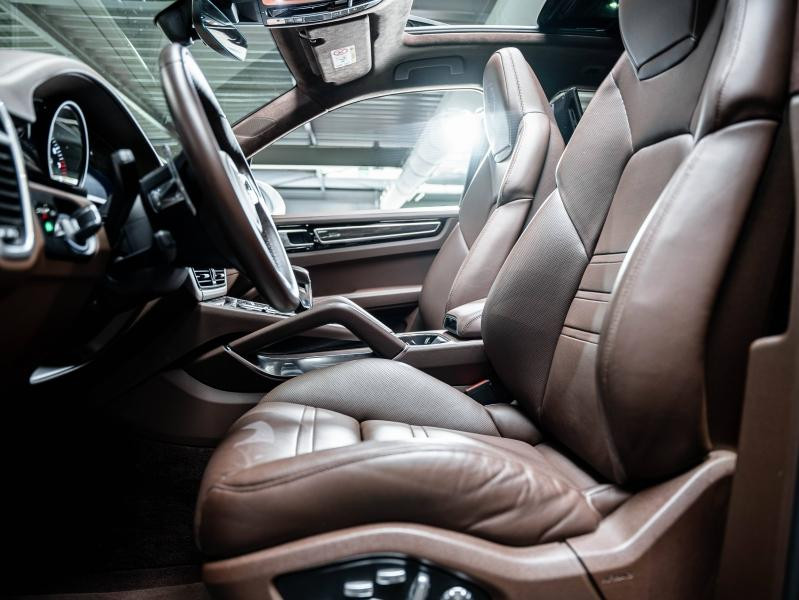 Porsche Cayenne 4.0 V8 680ch Turbo S E-Hybrid  occasion  CHAMPAGNE AU MONT D OR - photo n8