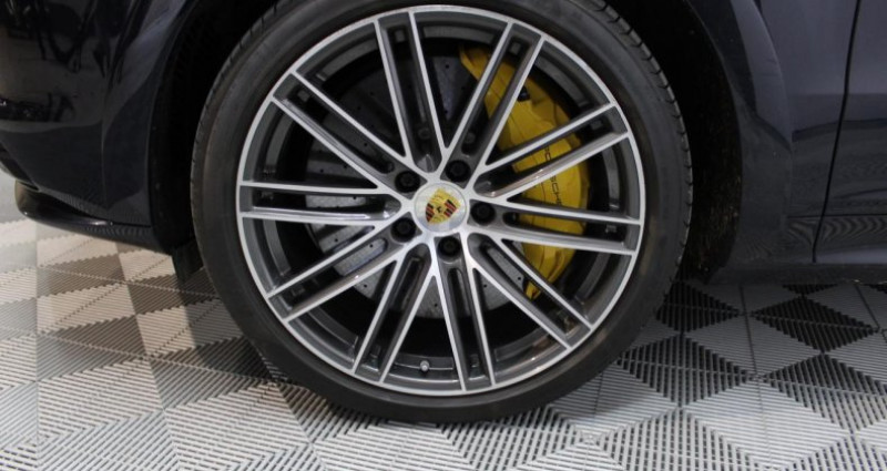 Porsche Cayenne 680 4.0i Turbo E-Hybrid Origine FR Suivi 2022 - photo n°5 Porsche Cayenne 680 4.0i Turbo E-Hybrid Origine FR Suivi  occasion à COIGNIERES - photo n°5