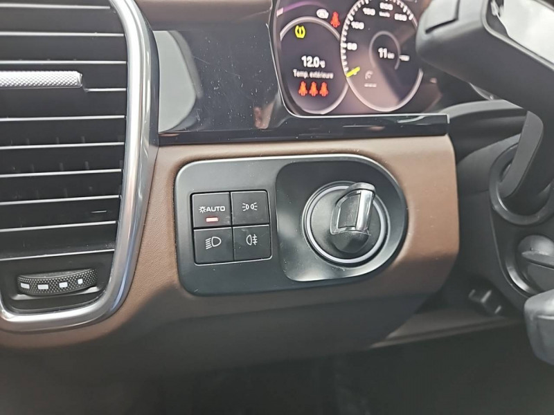 Porsche Cayenne Cayenne E-Hybrid 3.0 V6 462 ch Tiptronic BVA  5p  occasion &agrave; Trelissac - photo n&deg;17