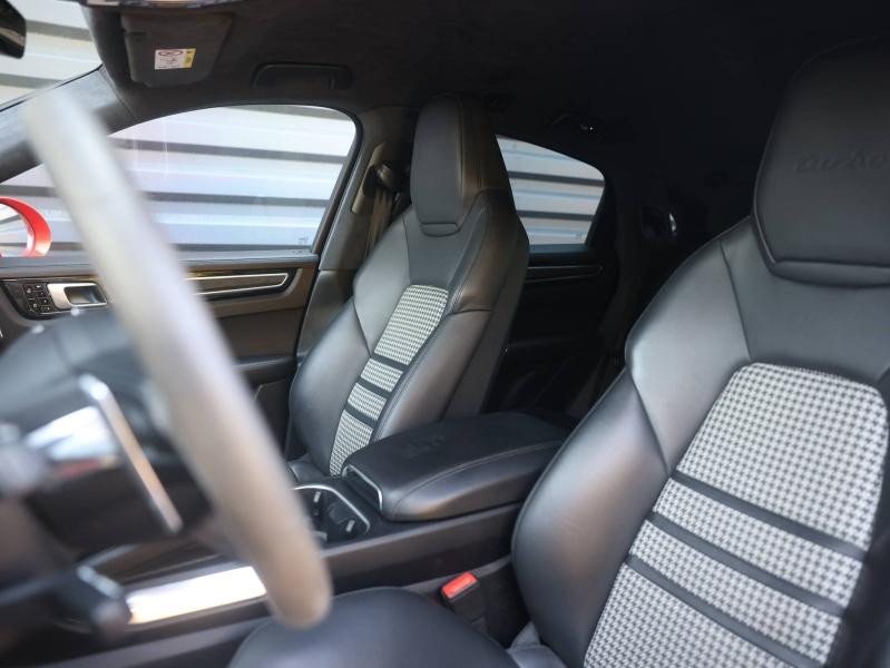 Porsche Cayenne Coup 4.0 V8 550ch Turbo  occasion à VILLENEUVE D ASCQ - photo n°10