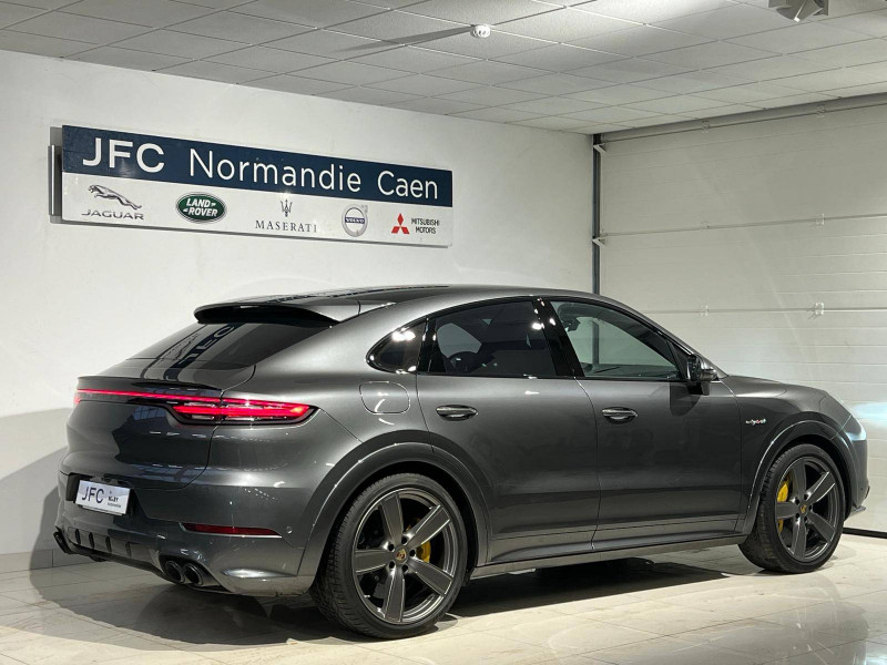 Porsche Cayenne COUPE Cayenne Coupe E-Hybrid 4.0 V8 680 ch Tiptronic BVA  occasion  Biéville-Beuville - photo n2