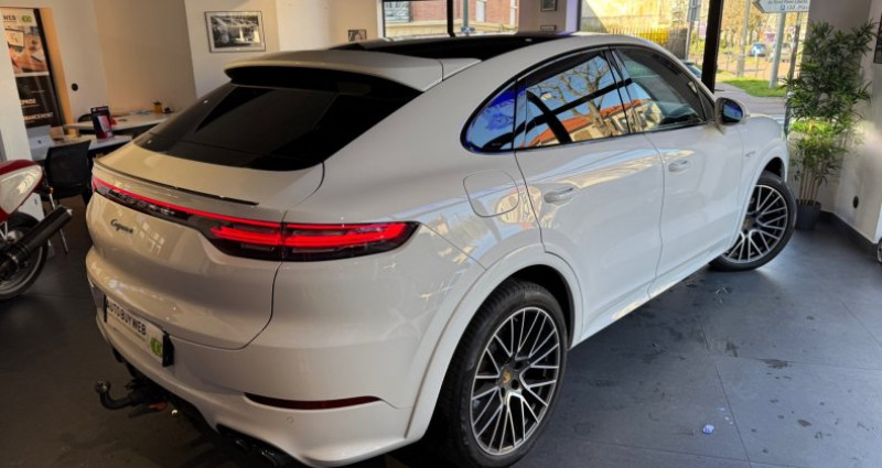 Porsche Cayenne COUPE E-Hybrid 3.0 V6 462 ch Tiptronic BVA  occasion � Saint-Maur-des-Fossés - photo n�2