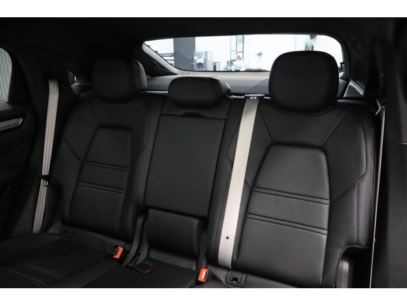 Porsche Cayenne E-Hybrid 3.0 V6 462 ch Tiptronic BVA Platinum Edition  occasion � Lescar - photo n�19
