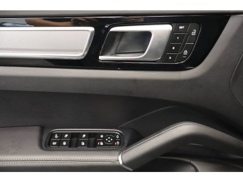 Porsche Cayenne E-Hybrid 3.0 V6 462 ch Tiptronic BVA Platinum Edition  occasion  Lescar - photo n9