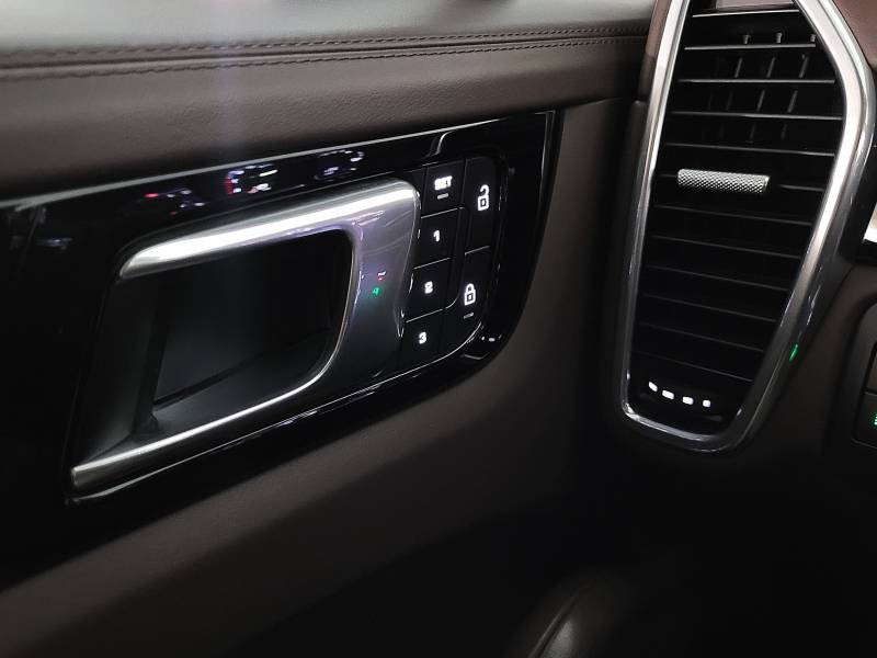 Porsche Cayenne E-Hybrid 3.0 V6 462 ch Tiptronic BVA  occasion  Lormont - photo n20