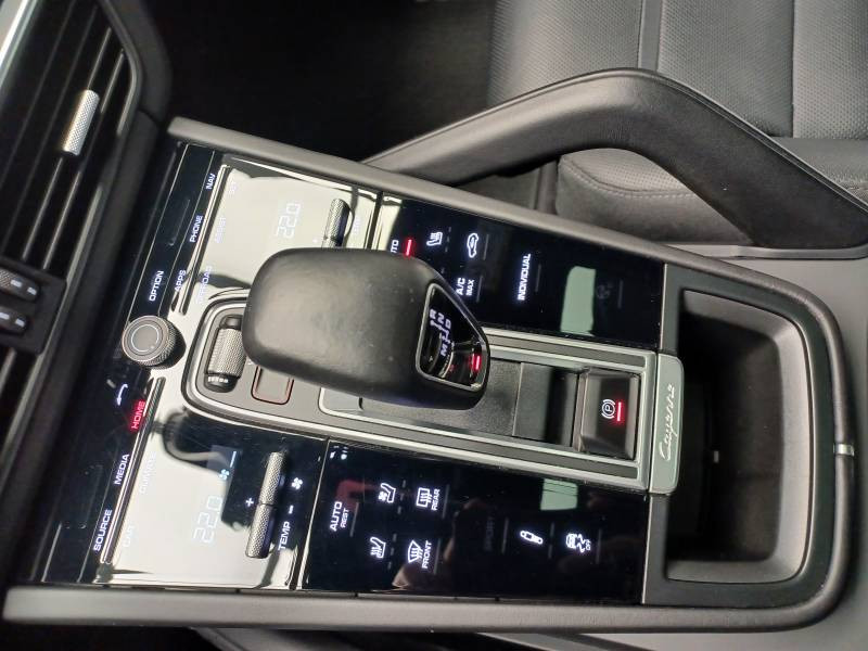 Porsche Cayenne E-Hybrid 3.0 V6 462 ch Tiptronic BVA  occasion  Lormont - photo n12