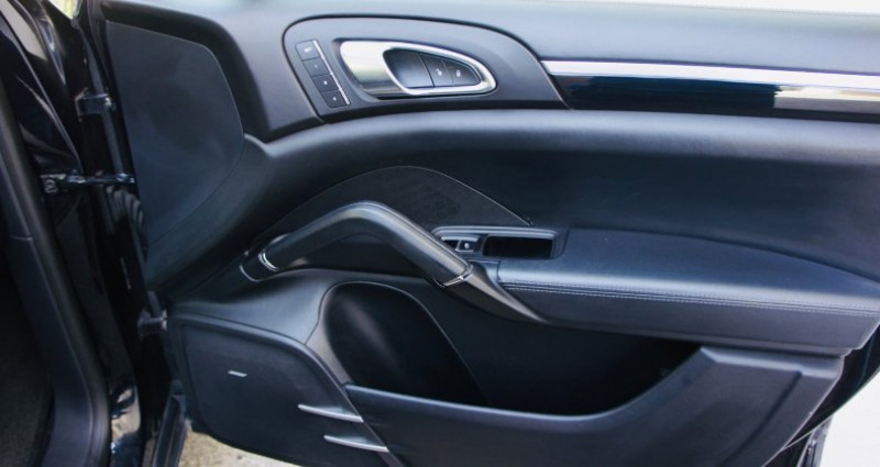 Porsche Cayenne II (2) 3.0 E-HYBRID PLATINUM EDITION TIPTRONIC  occasion &agrave; FREJUS - photo n&deg;5