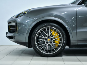 Porsche Cayenne Turbo E-Hybrid 4.0 V8 680 ch  BVA  occasion  Beaupuy - photo n8
