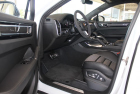 Porsche Cayenne Turbo E-Hybrid 4.0 V8 680 ch  BVA  occasion  Beaupuy - photo n4