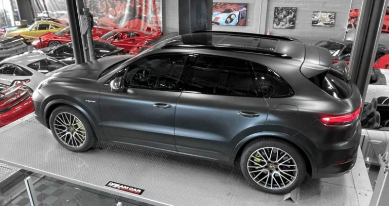 Porsche Cayenne TURBO S HYBRIDE 2020 - photo n°3 Porsche Cayenne TURBO S HYBRIDE  occasion à SAINT LAURENT DU VAR - photo n°3