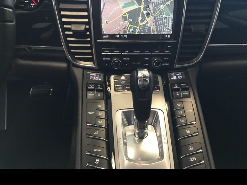 Porsche Panamera 3.6 V6 310 Noir occasion  BEAUPUY - photo n6