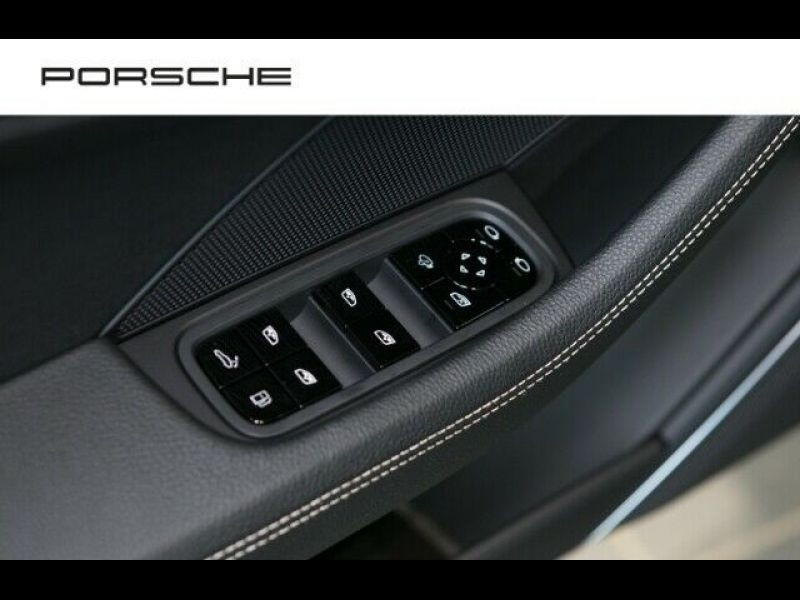 Porsche Panamera 4 E-Hybrid Edition 10 Noir occasion à BEAUPUY - photo n°4
