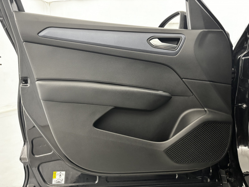 Renault Arkana mild hybrid 140 EDC FAP 22 Evolution 5p 2023 - photo n°12 Renault Arkana mild hybrid 140 EDC FAP 22 Evolution 5p  occasion à SAINT-GREGOIRE - photo n°12