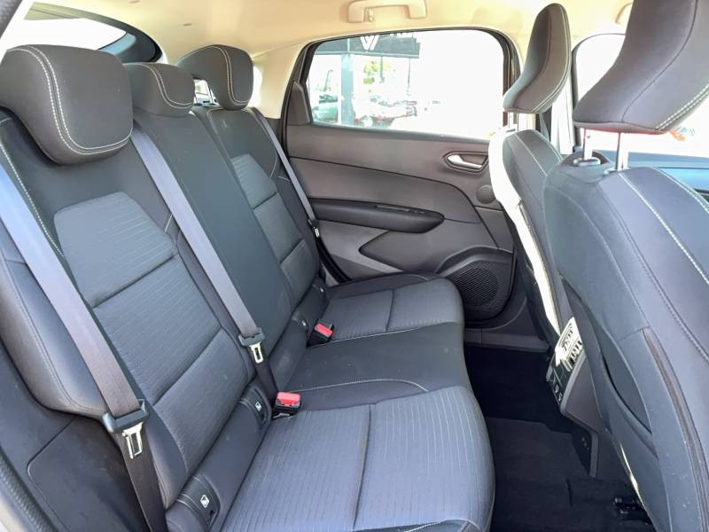 Renault Arkana mild hybrid 140 EDC FAP - 22 Evolution 2023 - photo n°13 Renault Arkana mild hybrid 140 EDC FAP - 22 Evolution  occasion à Sainte-Bazeille - photo n°13