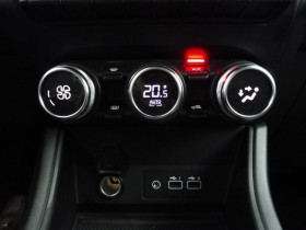 Renault Captur 1.0 tce 90ch techno  occasion � Ganges - photo n�7