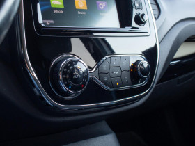 Renault Captur 1.5 Energy dCi - 110   Intens  occasion � Ganges - photo n�19
