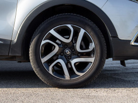 Renault Captur 1.5 Energy dCi - 110   Intens  occasion � Ganges - photo n�12