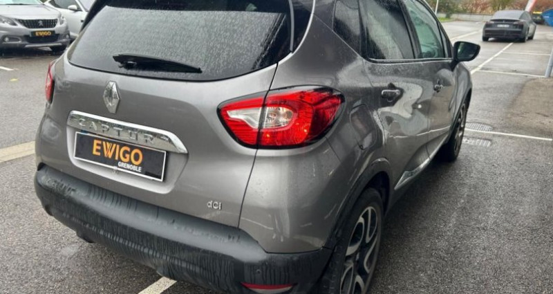 Renault Captur 1.5L 90CH BUSINESS RADARS DE RECUL 2013 - photo n°2 Renault Captur 1.5L 90CH BUSINESS RADARS DE RECUL  occasion à Le Versoud - photo n°2