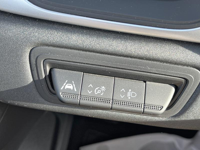 Renault Captur 1.6 E-Tech hybride 145ch Rive Gauche 2024 - photo n°14 Renault Captur 1.6 E-Tech hybride 145ch Rive Gauche  occasion à Saint-Lô - photo n°14