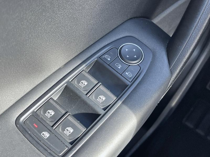 Renault Captur 1.6 E-Tech hybride 145ch Rive Gauche 2024 - photo n°13 Renault Captur 1.6 E-Tech hybride 145ch Rive Gauche  occasion à Saint-Lô - photo n°13