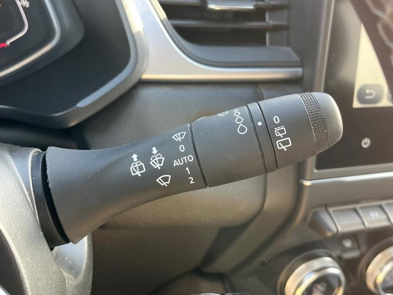 Renault Captur 1.6 E-Tech hybride 145ch Rive Gauche 2024 - photo n°18 Renault Captur 1.6 E-Tech hybride 145ch Rive Gauche  occasion à Saint-Lô - photo n°18