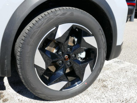 Renault Captur 1.8 E-Tech Hybride - 160 - BVA multi-modes 2026  II Techno P  occasion � Ganges - photo n�11