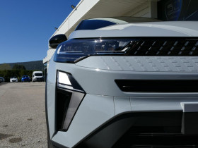 Renault Captur 1.8 E-Tech Hybride - 160 - BVA multi-modes 2026  II Techno P  occasion � Ganges - photo n�5