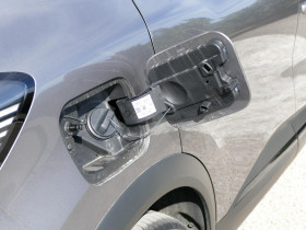 Renault Captur 1.8 E-Tech Hybride - 160 - BVA multi-modes 2026  II Techno P  occasion � Ganges - photo n�11