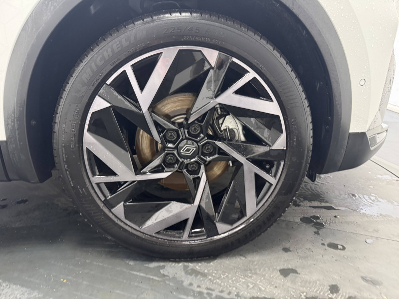 Renault Captur Captur E-Tech full hybrid 145 ch esprit Alpine 5p 2025 - photo n°12 Renault Captur Captur E-Tech full hybrid 145 ch esprit Alpine 5p  occasion à Mont de Marsan - photo n°12