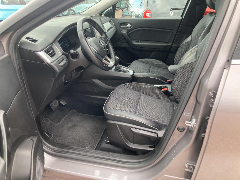 Renault Captur Captur E-Tech full hybrid 145 Techno fast track 2023 - photo n°17 Renault Captur Captur E-Tech full hybrid 145 Techno fast track  occasion à Pont-l'Évêque - photo n°17