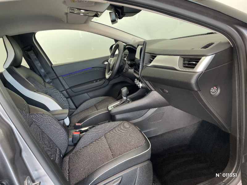 Renault Captur Captur E-Tech full hybrid 145 Techno fast track 2023 - photo n°10 Renault Captur Captur E-Tech full hybrid 145 Techno fast track  occasion à LA CHAPELLE-LONGUEVILLE - photo n°10