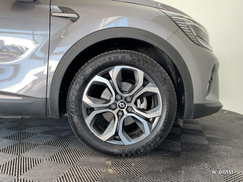 Renault Captur Captur E-Tech full hybrid 145 Techno fast track 2023 - photo n°8 Renault Captur Captur E-Tech full hybrid 145 Techno fast track  occasion à LA CHAPELLE-LONGUEVILLE - photo n°8