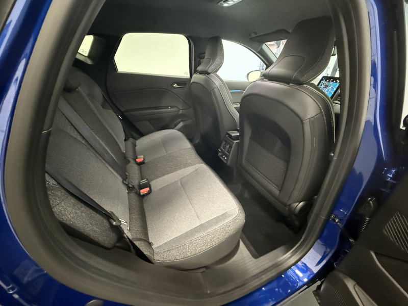 Renault Captur Captur E-Tech full hybrid 160 ch Techno 5p 2025 - photo n°11 Renault Captur Captur E-Tech full hybrid 160 ch Techno 5p  occasion à Oloron St Marie - photo n°11