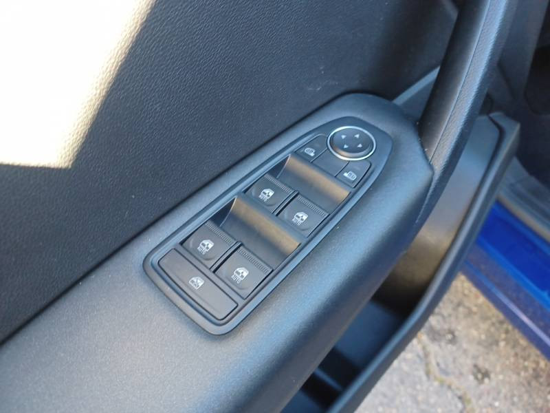 Renault Captur E-Tech 145 - 21 Business 2022 - photo n°18 Renault Captur E-Tech 145 - 21 Business  occasion à Toulouse - photo n°18