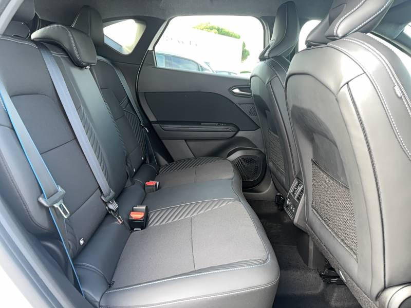 Renault Captur E-Tech full hybrid 145 ch esprit Alpine  occasion  Marmande - photo n8