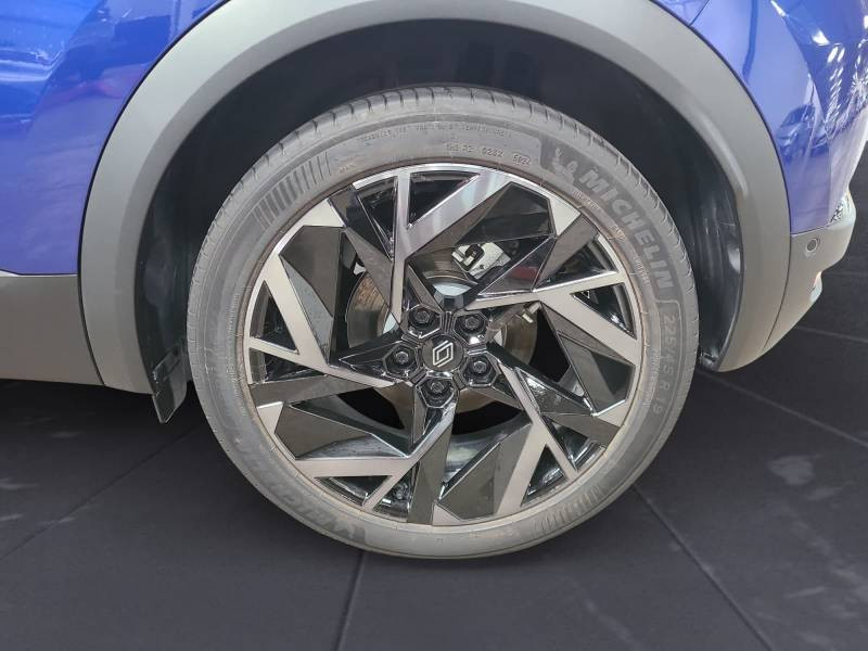 Renault Captur E-Tech full hybrid 145 ch esprit Alpine 2025 - photo n°9 Renault Captur E-Tech full hybrid 145 ch esprit Alpine  occasion à Biarritz - photo n°9