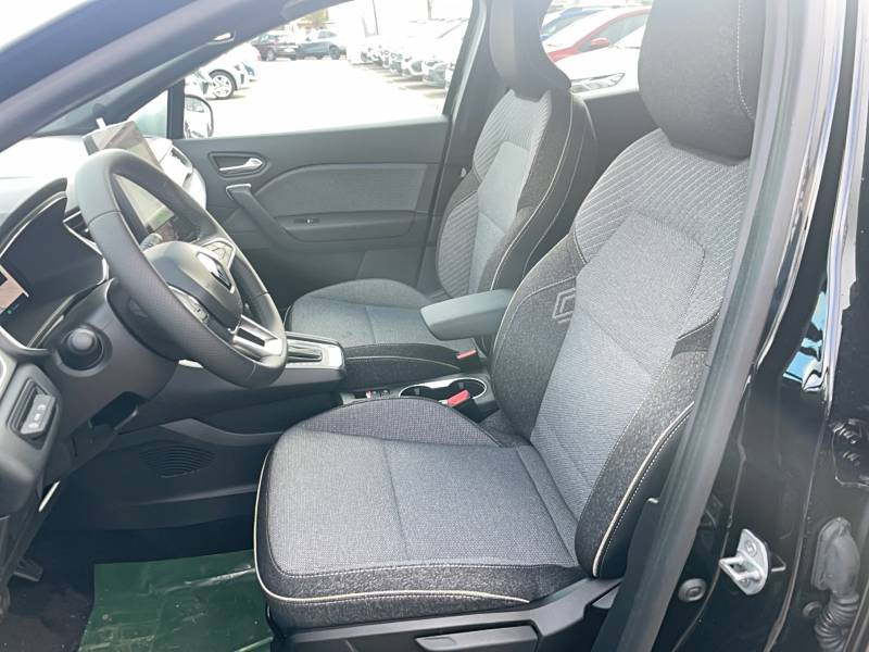 Renault Captur E-Tech full hybrid 145 ch Techno 2025 - photo n°10 Renault Captur E-Tech full hybrid 145 ch Techno  occasion à Villeneuve-sur-Lot - photo n°10