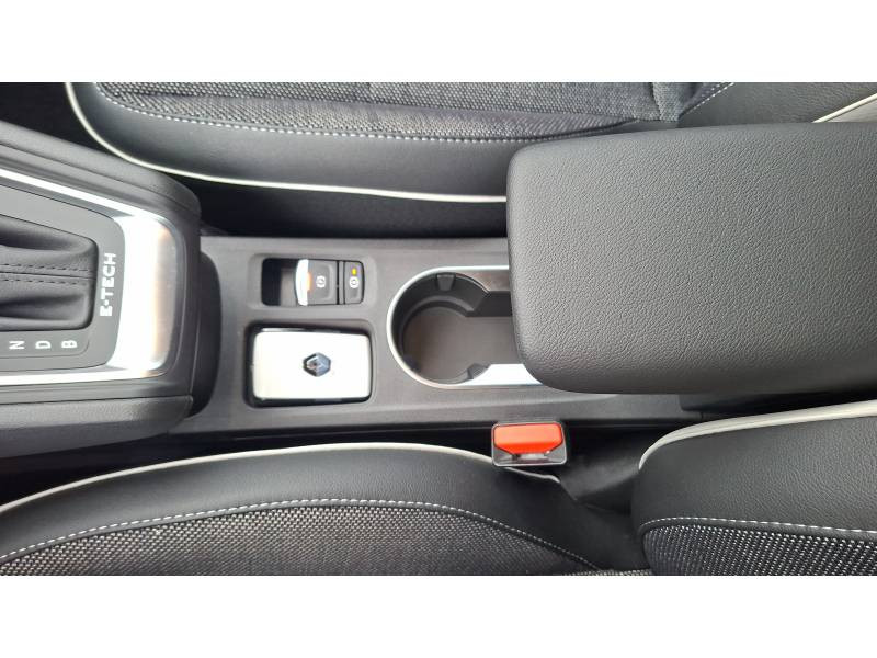 Renault Captur E-Tech full hybrid 145 Techno 2023 - photo n°12 Renault Captur E-Tech full hybrid 145 Techno  occasion à Agen - photo n°12