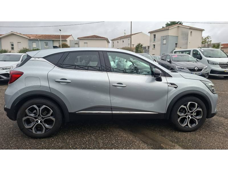 Renault Captur E-Tech full hybrid 145 Techno 2023 - photo n°6 Renault Captur E-Tech full hybrid 145 Techno  occasion à Agen - photo n°6