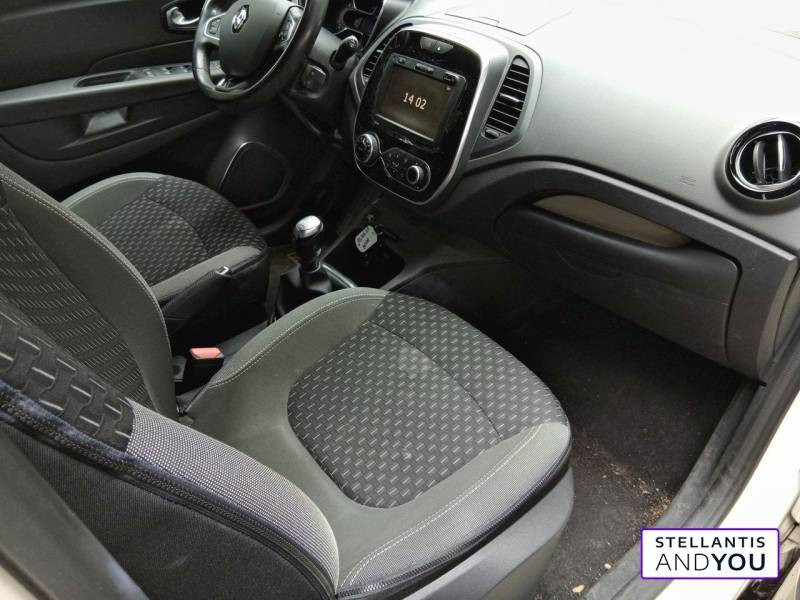 Renault Captur TCe 130 EDC FAP Intens  occasion  MONTIGNY LE BRETONNEUX - photo n3