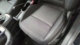 Renault Captur Tce 90 ch bvm6 evolution + clim auto + sieges chauffants  occasion � Ganges - photo n�10