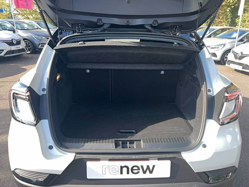 Renault Captur TCe 90 ch Techno 2025 - photo n°17 Renault Captur TCe 90 ch Techno  occasion à L'Isle-Jourdain - photo n°17