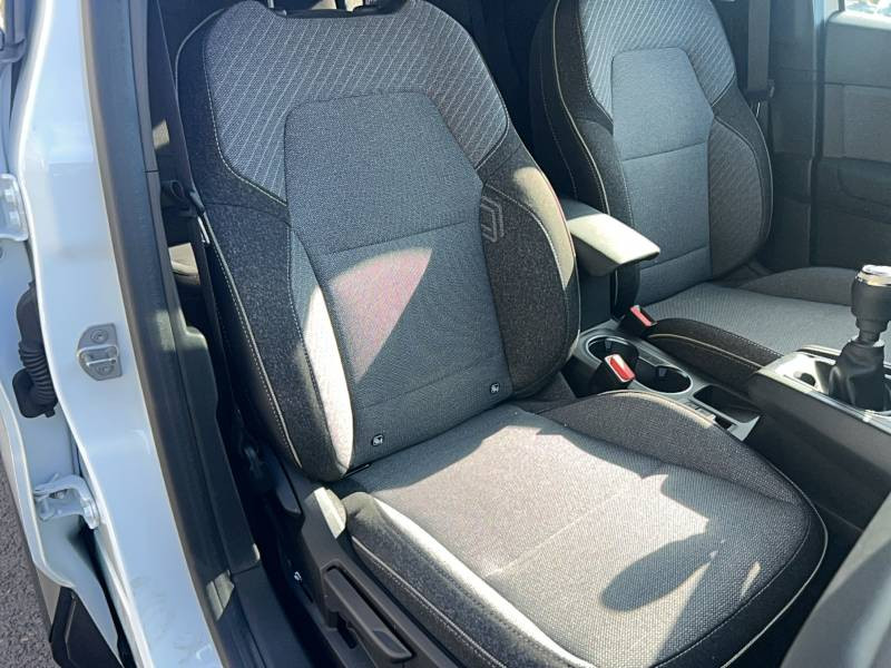 Renault Captur TCe 90 ch Techno 2025 - photo n°11 Renault Captur TCe 90 ch Techno  occasion à L'Isle-Jourdain - photo n°11